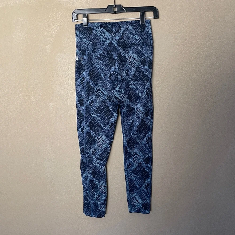 PINK Victoria's Secret Ultimate Blue Snake Print High Waisted Leggings